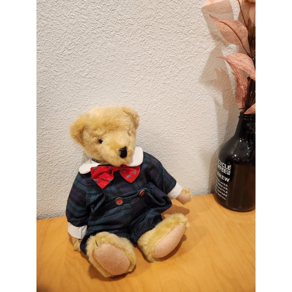 1989 VanderBear Family Trimming the tree Bear by Odi Bauer Plaid Outfit Korea - Picture 1 of 7